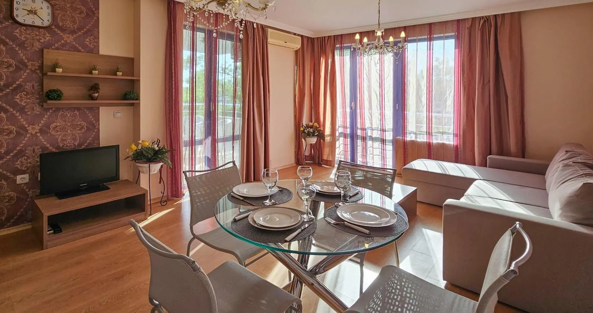 Excelsior Holiday Apartments Napospart